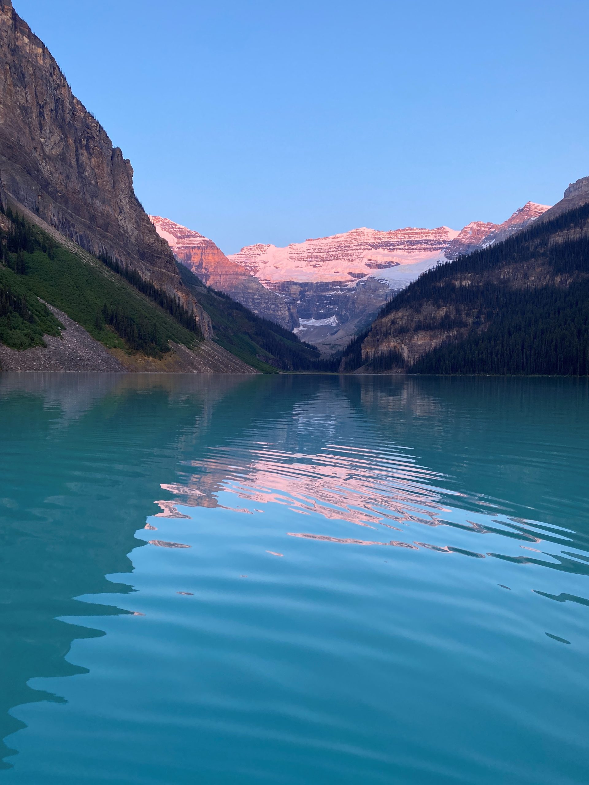A Luxurious Escape in the Canadian Rockies: Fairmont Chateau Lake ...